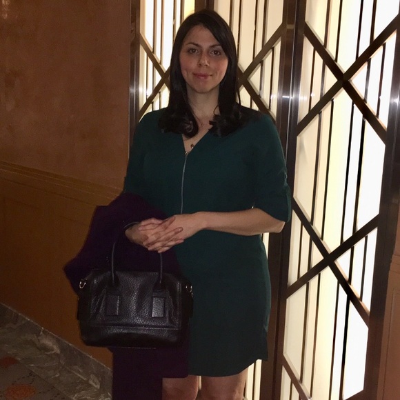 Meet your Posher, Daniella - Picture 2 of 2